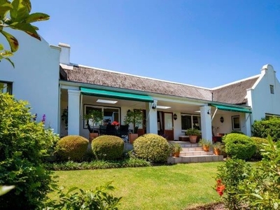3 Bedroom House To Let in Fancourt