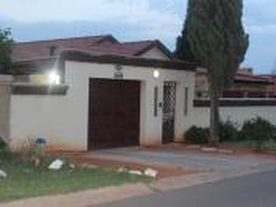 3 Bedroom House to Rent in Zakariyya Park - Property to rent