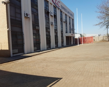 3,400m² Warehouse For Sale in Spartan