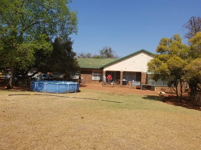 2 m² Farm in Rietfontein AH