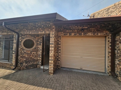 2 Bedroom Townhouse To Let in Trichardt