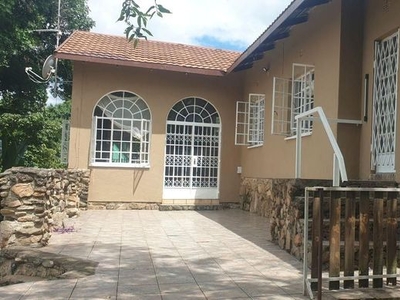 Family home, registered full title for sale clos to Ilanga Mall