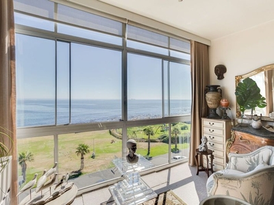 Retire in comfort with magnificent views