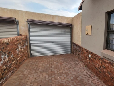 2 Bedroom Semi Detached To Let in Kathu