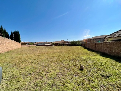 1,235m² Vacant Land For Sale in Bankenveld Golf Estate