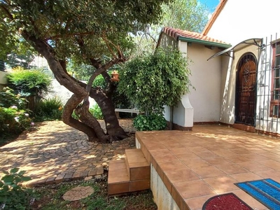 3 Bedroom house rented in Albertville, Johannesburg