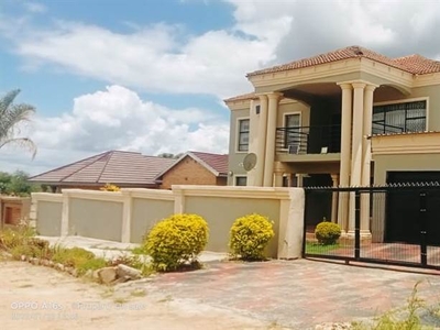 6 Bed House in Thohoyandou