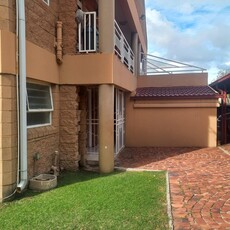 2 Bedroom Ground floor unit available for rental