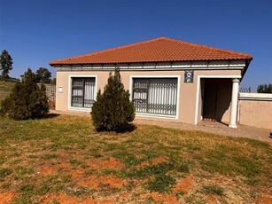 3 Bed House in Kimdustria