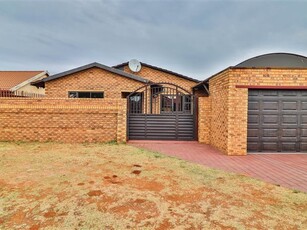 3 Bed House in Protea Glen