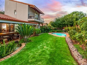 4 Bed Cluster in Weltevreden Park