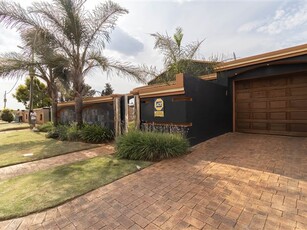 4 Bed House in Eldorado Park