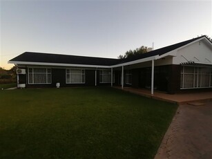 4 Bed House in Kuruman