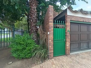 FNB Quick Sell 2 Bedroom Sectional Title for Sale in Benoni