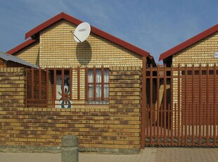 FNB Quick Sell 3 Bedroom House for Sale in Rabie Ridge - MR5