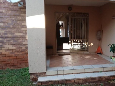 2 Bedroom apartment sold in Faerie Glen, Pretoria