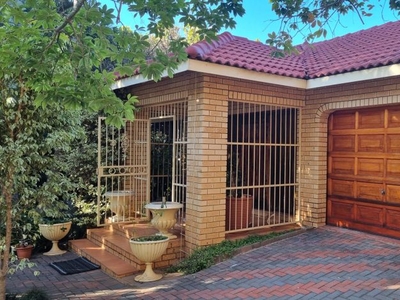3 Bedroom house for sale in Magalieskruin, Pretoria
