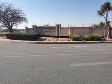 932 m² Land available in Woodhill Estate