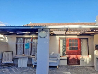 3 bedroom, Port Elizabeth Eastern Cape N/A