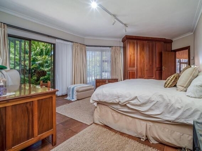 6 bedroom, Kloof KwaZulu Natal N/A