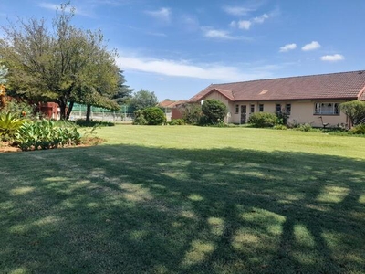 6 bedroom, Westonaria Gauteng N/A