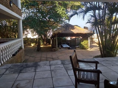 9 bedroom, Amanzimtoti KwaZulu Natal N/A