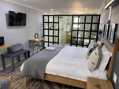 9 bedroom, East London Eastern Cape N/A
