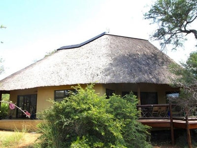 House For Rent In Raptors View Wildlife Estate, Hoedspruit