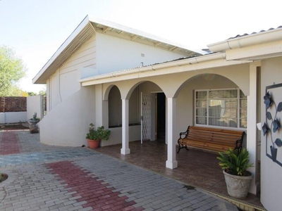 House For Sale In Colesberg, Northern Cape