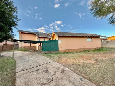 House For Sale In Tasbet Park, Witbank