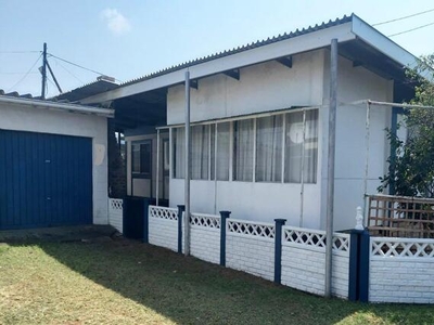 Townhouse For Sale In Illovo Beach, Kingsburgh