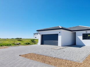 Stunning, 3 bedroom home in Sought after Sandy Point Beach Estate