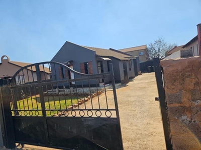 2 bedroom, Alberton Gauteng N/A