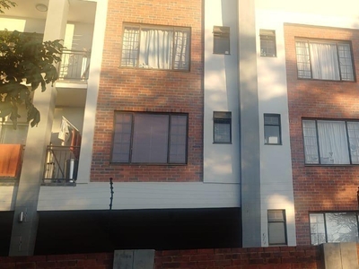 2 Bedroom Apartment / flat to rent in West Acres