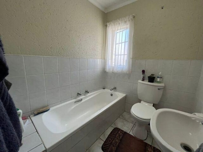 2 bedroom, Edenvale Gauteng N/A