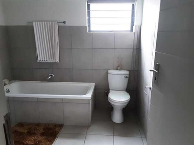 2 bedroom, Free State Gauteng N/A