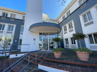 290m² Office To Let in Pinewood Park, Pinelands