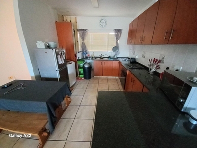 3 Bedroom Apartment / flat to rent in Potchefstroom Central - Lungile, 25 Walter Sisulu Avenue