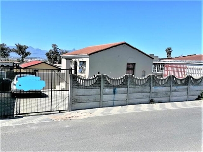 3 bedroom, Blue Downs Western Cape N/A