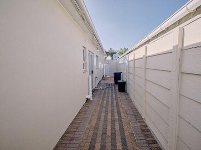 3 bedroom, Cape Town Western Cape N/A