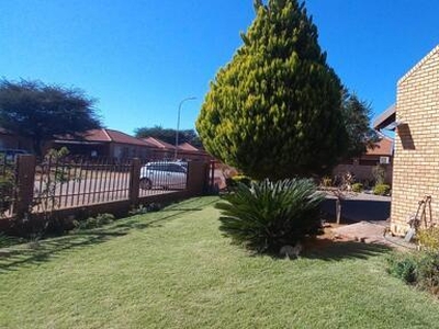 3 bedroom, Kathu Northern Cape N/A