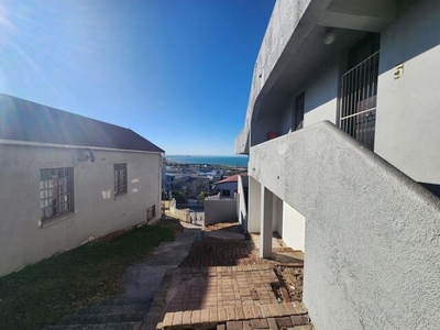 3 bedroom, Port Elizabeth Eastern Cape N/A