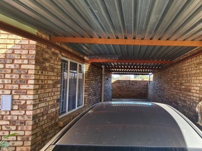 3 bedroom, Potchefstroom North West N/A