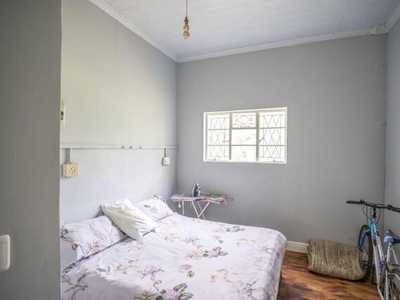 4 bedroom, Grahamstown Eastern Cape N/A