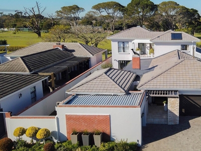 4 Bedroom House for sale in Walmer