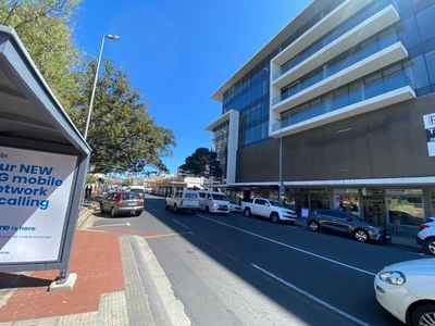 497m² Office To Let in The Equinox Building, Sea Point