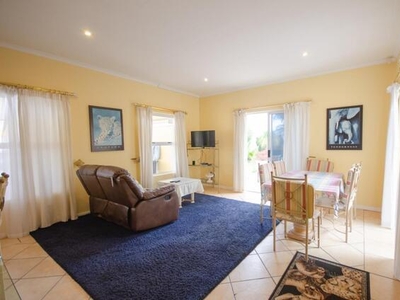 5 bedroom, Somerset West Western Cape N/A