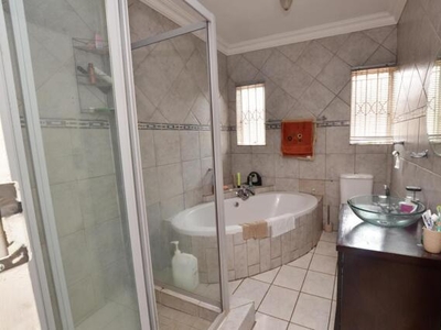 7 bedroom, Centurion Gauteng N/A