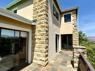 3 Bedroom House for sale in Clarens Golf & Trout Estate