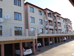 2 Bed Apartment in Constantia Kloof